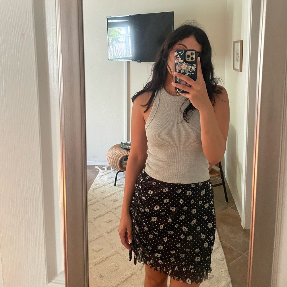 Miss selfridge floral mini skirt size 4